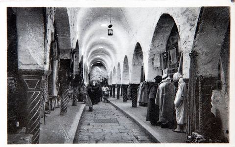 Souk El Berka dans la medina de Tunis -Carte postale ancienne Tunisie