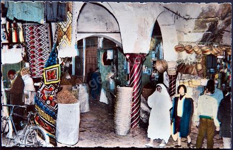 Souk El Attarine dans la medina de Tunis -Carte postale ancienne Tunisie