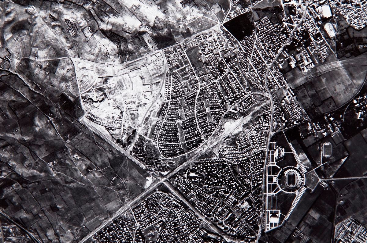 P03-004