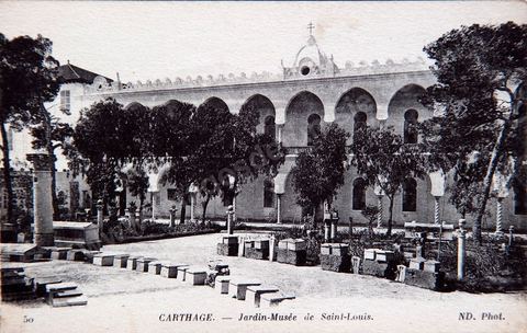 Jardin du musée archéologique de Sainyt Louis à Carthage - Carte postale ancienne Tunisie