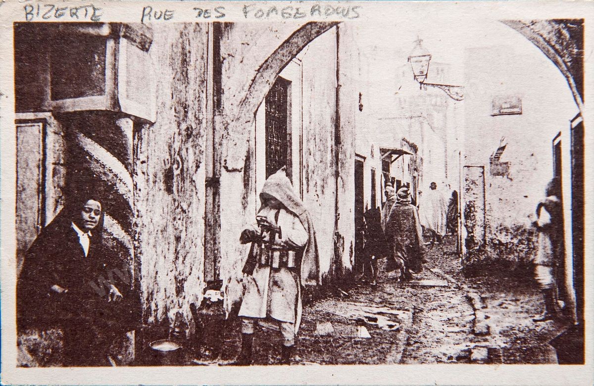P030-053