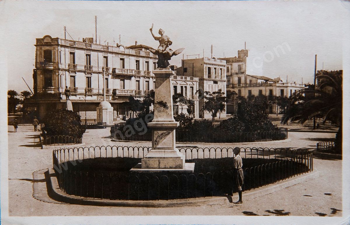 P030-103