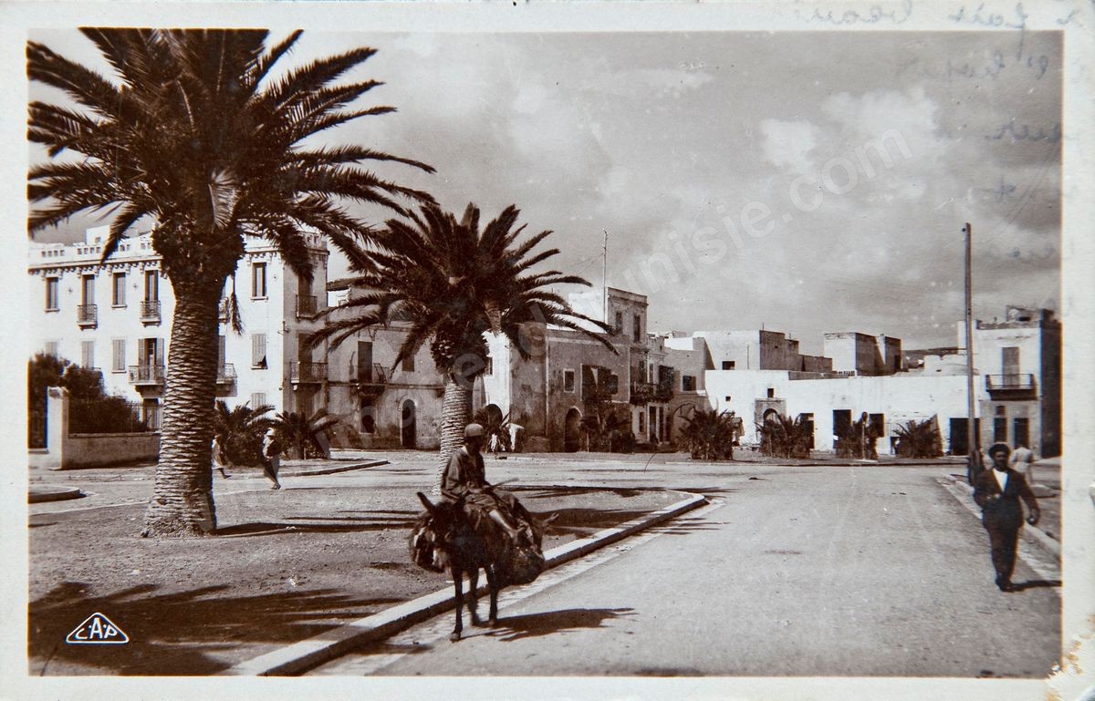 P030-104