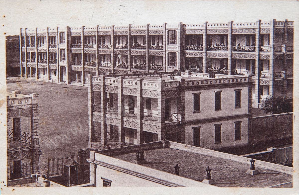P030-128