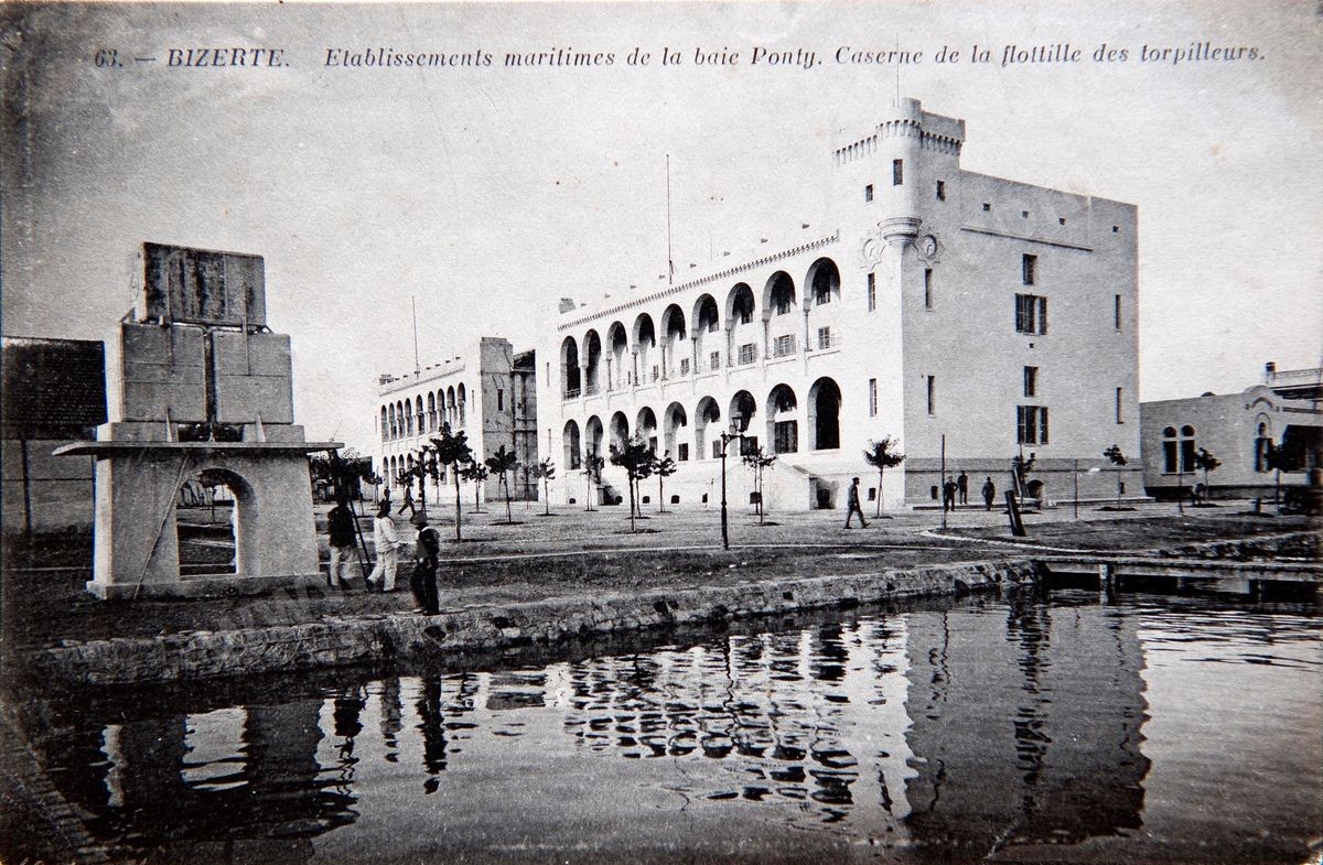 P030-142