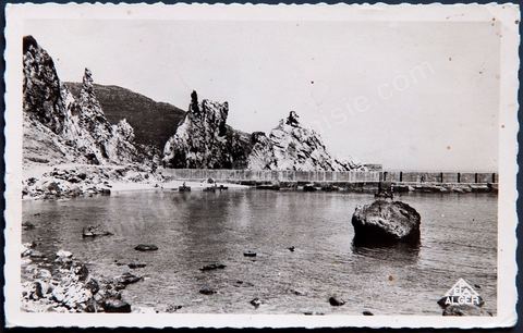Les aiguilles de Tabarka - datée de 1954 - Carte postale ancienne Tunisie