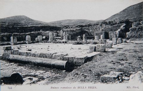 ruine romaine du forum sur le site archéologique romain de Bulla Regia - Carte postale ancienne Tunisie