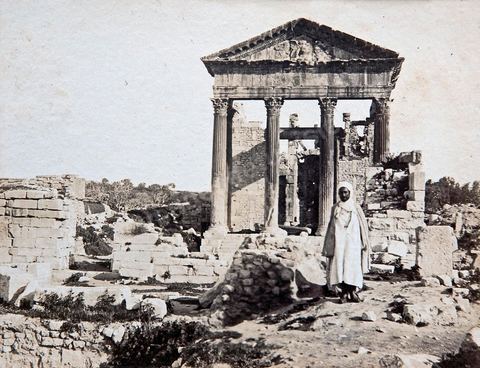 Le Temple de Jupiter et le Capitole - Ruines romaines de Dougga - Tirage photo original  - Photo prise le 1er avril 1905