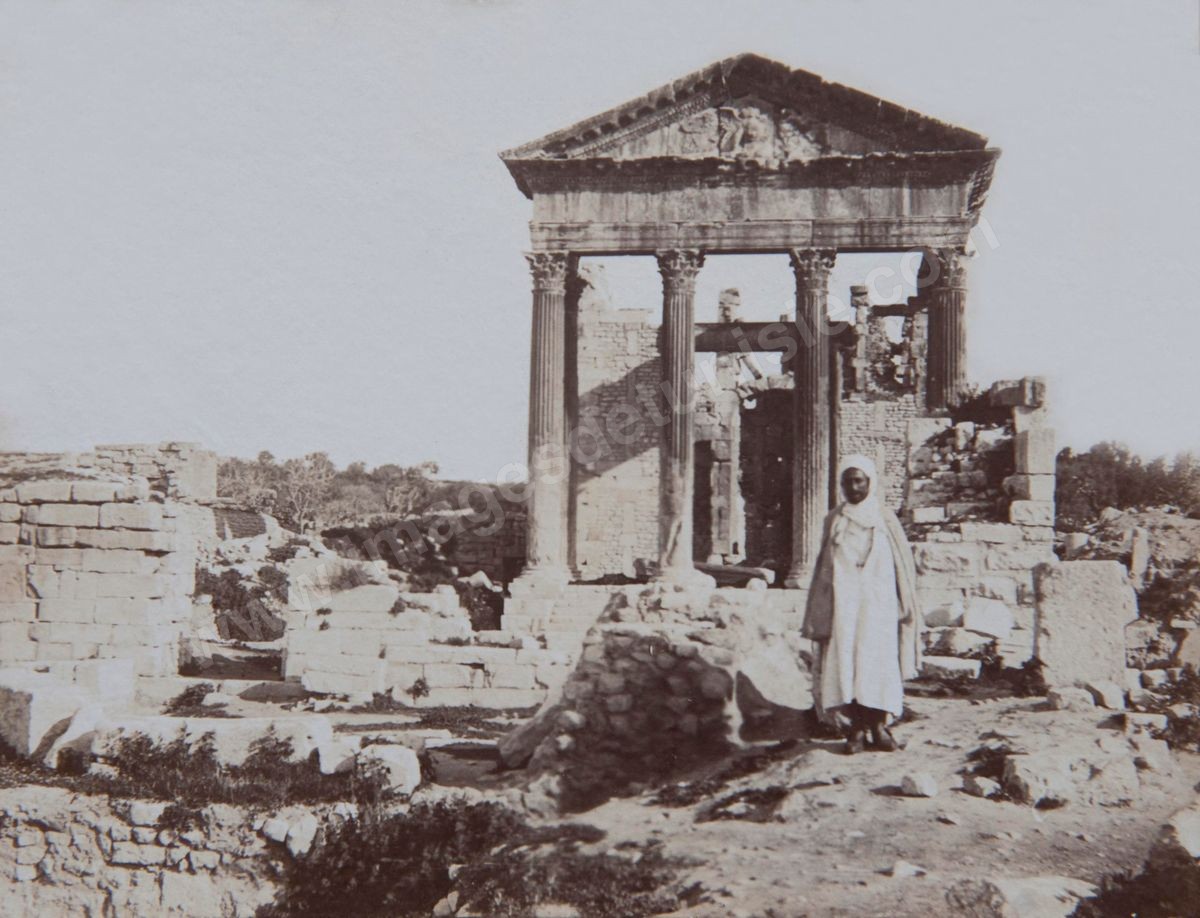 P044-008