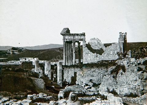 P044-011