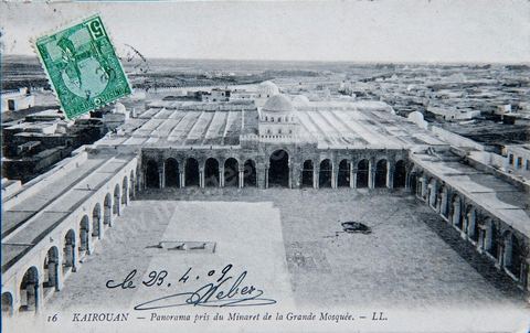 Vue sur la cour et la salle des prières depuis le haut du minaret de la Grande mosquée de Kairouan 1909 - Carte postale ancienne Tunisie