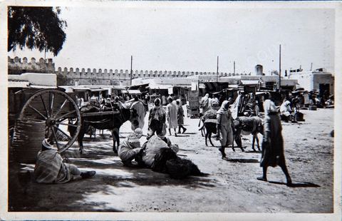 Place du marché à Kairouan 1948 - Carte postale ancienne Tunisie
