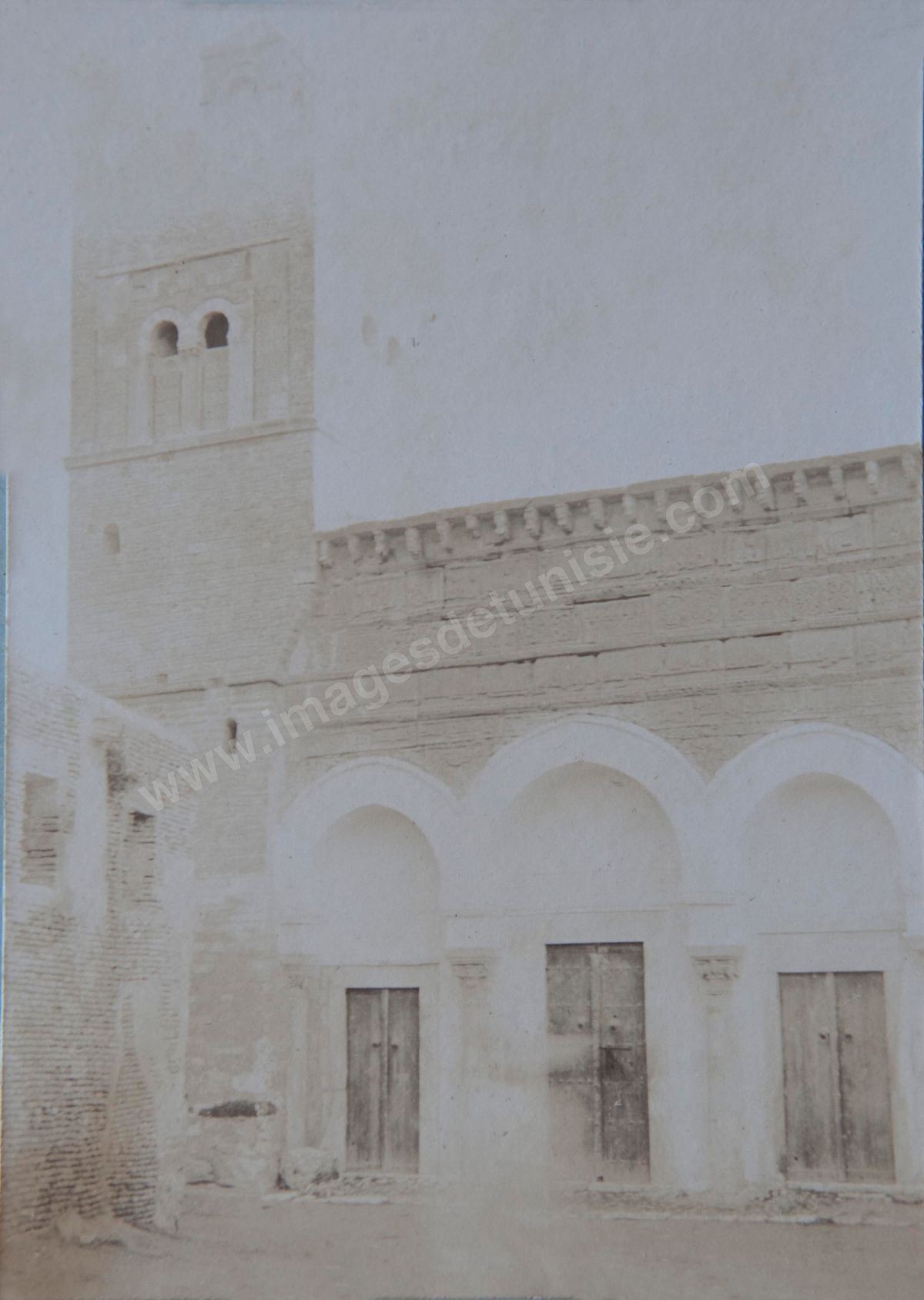 P094-311
