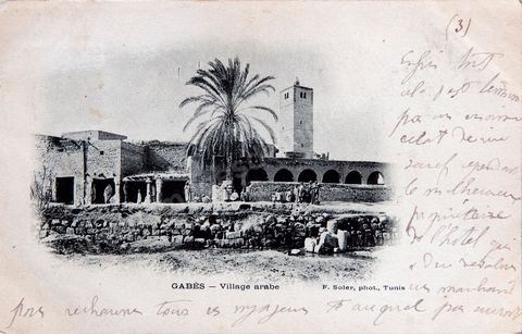 Village arabe et mosquée à Gabès - Carte postale ancienne Tunisie
