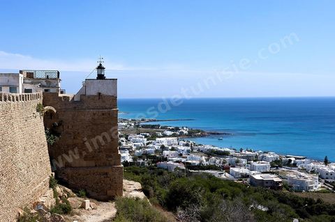 Forteresse byzantine surplombant la ville côtière de Kelibia au Cap Bon