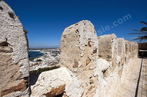 Forteresse byzantine surplombant la ville côtière de Kelibia au Cap Bon