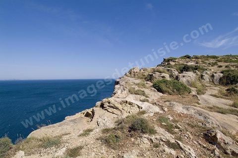 Criques sauvages, plages et montagne - Korbous
