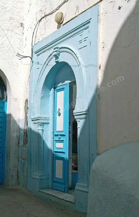 Porte de maison dans la medina de Bizerte