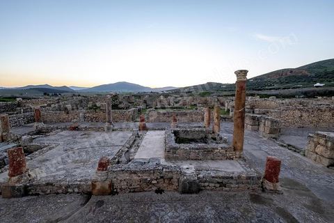 Peristyle au Rez de Chaussée de la Maison de la Chasse dans le quartier d'habitations sur le site archéologique romain de Bulla Régia, dans le nord ouest de la Tunisie.