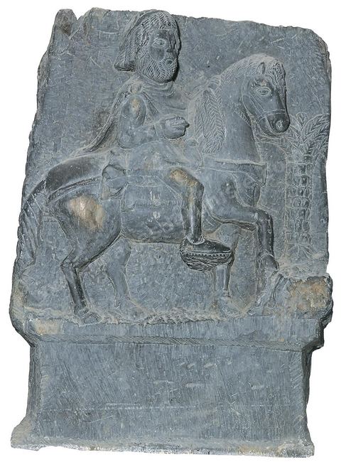 Stele d'un cavalier numide au musee de Chemtou