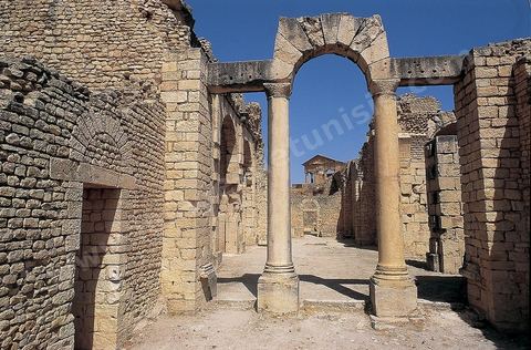 Frigidarium des thermes Licinien de Dougga, 268 ap JC
