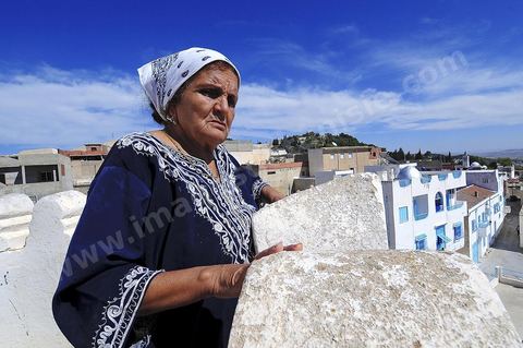 Vue sur Le Kef du haut du minaret de la mosquée et du mausolée Sidi Bou Makhlouf sur le haut de la colline du Kef