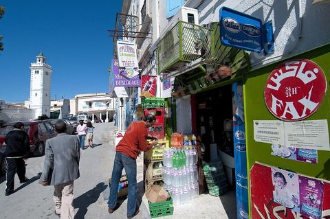 epicier et épicerie  Rue et scènes de vie dans la medina du Kef