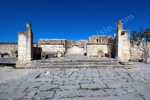Temple d'Apollon sur le Site archéologique romain de Musti à l'entrée du village du Krib au nord du Kef