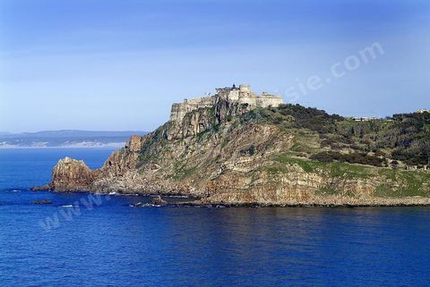 Le fort Genois et la presqu'ile de Tabarka