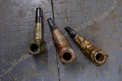Anis Bouchnak, petit fils du célébre Bouchnak, fondateur de la célébre marque de pipe. Les ateliers ouverts dans les années 1970 à Tabarka deviennent très vite célébre pour la qualité de fabrication de ses fils. 0 la disparition de son grand père te de son père Anis décide en 2011 de revenir en Tunisie et reprend avec l'un des maitres artisans l'atelier familial. 