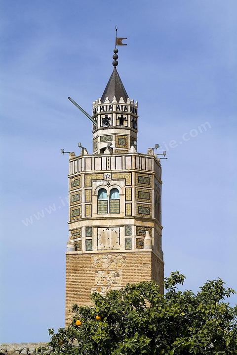 Minaret de la grande mosquée de la ville andalouse de Testour