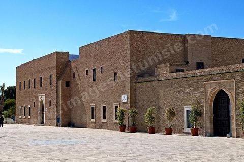 Façade de la Zaouia de Sidi Sahab ou mosquée du Barbier à Kairouan