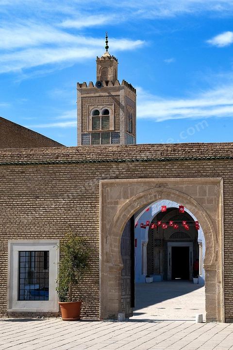 Façade de la Zaouia de Sidi Sahab ou mosquée du Barbier à Kairouan