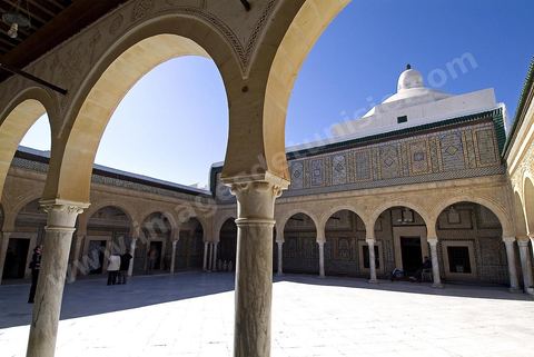 Patio de la zaouia sidi sahab ou mosquée du Barbier à Kairouan