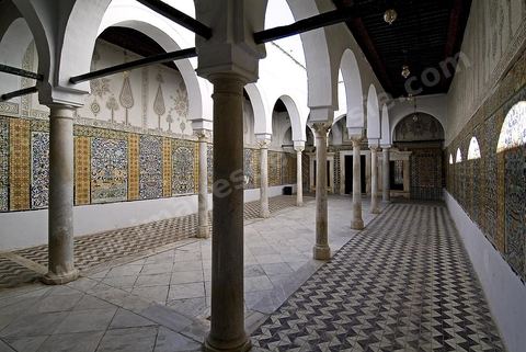Vestibule de la zaouia sidi sahab ou mosquée du Barbier à Kairouan