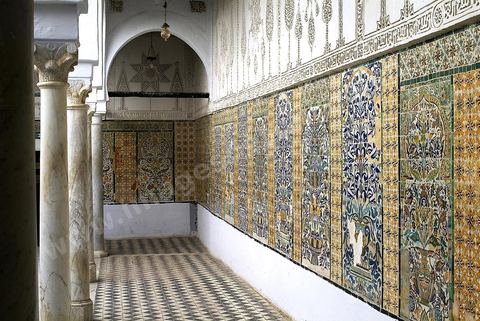 Vestibule de la zaouia sidi sahab ou mosquée du Barbier à Kairouan