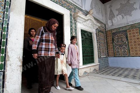 Zaouia Sidi Sahab ou mosquée du barbier le jour de Mouled, fête de la naissance du Prophète, circoncision des jeunes enfants