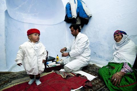Zaouia Sidi Sahab ou mosquée du barbier le jour de Mouled, fête de la naissance du Prophète, circoncision des jeunes enfants