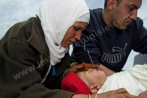 Zaouia Sidi Sahab ou mosquée du barbier le jour de Mouled, fête de la naissance du Prophète, circoncision des jeunes enfants