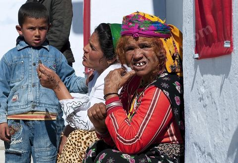 Zaouia Sidi Sahab ou mosquée du barbier le jour de Mouled, fête de la naissance du Prophète, circoncision des jeunes enfants