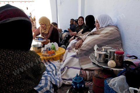 Zaouia Sidi Sahab ou mosquée du barbier le jour de Mouled, fête de la naissance du Prophète, circoncision des jeunes enfants