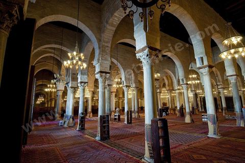 la salle des prières de la Grande Mosquée de Kairouan