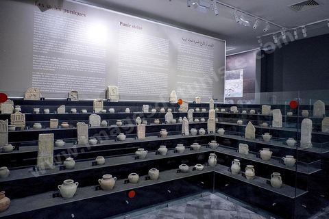 Salle funéraire punique au musée archéologique de Sousse dans la Kasbah située en haut de la medina de Sousse