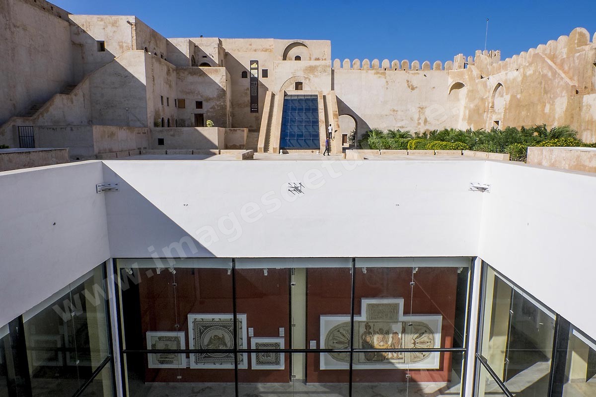 D02-2033