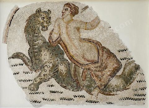 Néréide sur monstre marin. mosaïque trouvée à l’emplacement de la gare de Sousse.Fin du II eme – Début du III eme ap. J.-C.Mosaïque trouvée à l’emplacement de la gare de Sousse. - musée archéologique de Sousse dans la Kasbah située en haut de la medina de Sousse