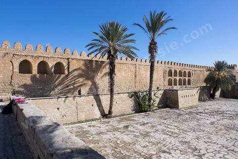 Les remparts de la medina de Sousse vus de l'intérieur. Sousse ou la perle du Sahel. 