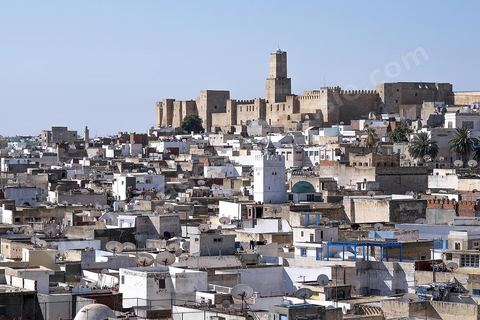 Vue générale de Sousse depuis le ribat avec en haut la Kasbah. Sousse ou la perle du Sahel. 