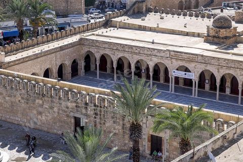 Grande Mosquée de depuis la tour du ribat. Sousse ou la perle du Sahel. 