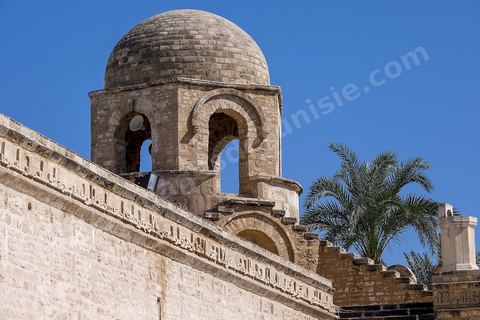 Cour intérieure de la Grande Mosquée de Sousse. Sousse ou la perle du Sahel. 