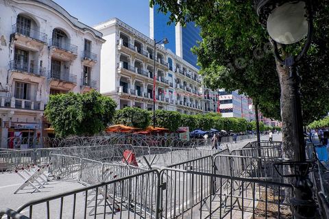 Scènes d ela vie quoitidenne sur l'avenue Habib Bourguiba